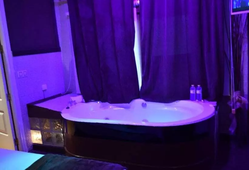 Fotos del hotel La Mansión De Navalcarnero:  7