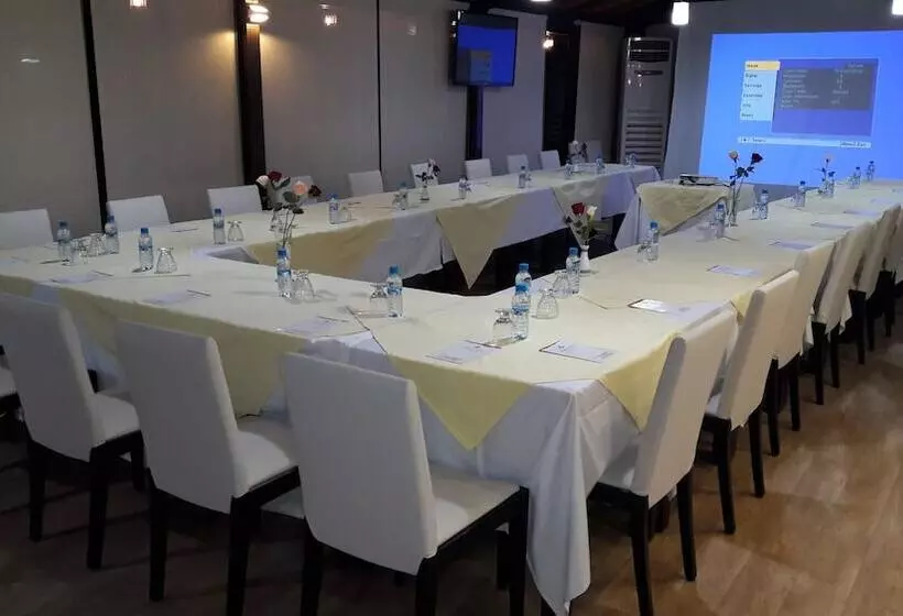 Fotos del hotel Zahrat Al Jabal:  5