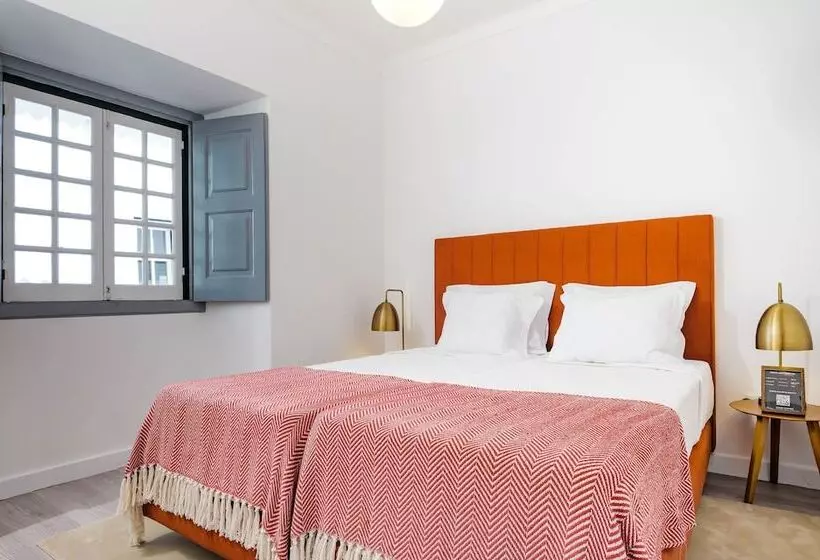 Casa Das Senhoras Rainhas – Castelo De óbidos