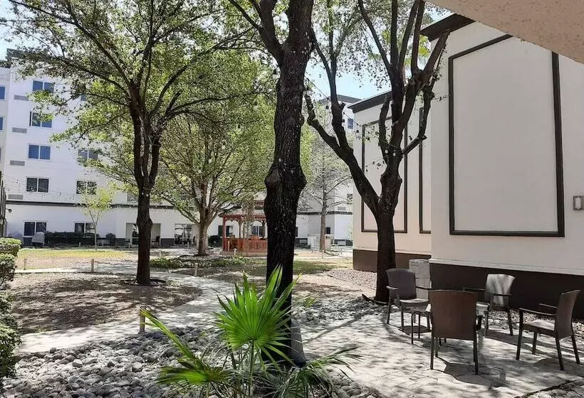 Fotos del hotel Courtyard Monterrey Airport:  8