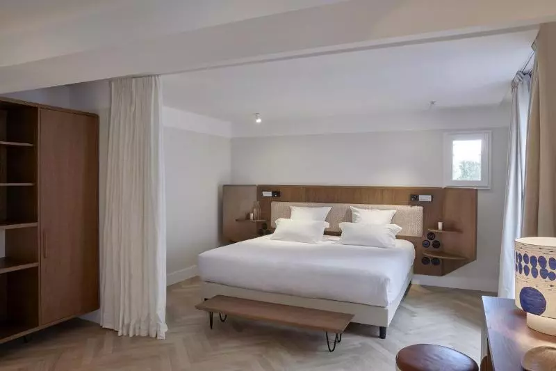 Fotos del hotel Hôtel Du Sentier:  6
