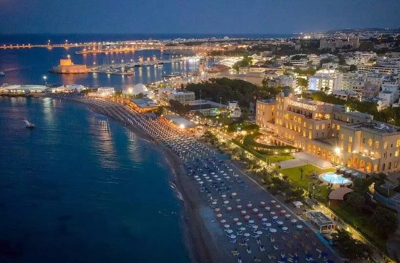 Fotos del hotel Grande Albergo Delle Rose  Casino Rodos:  6