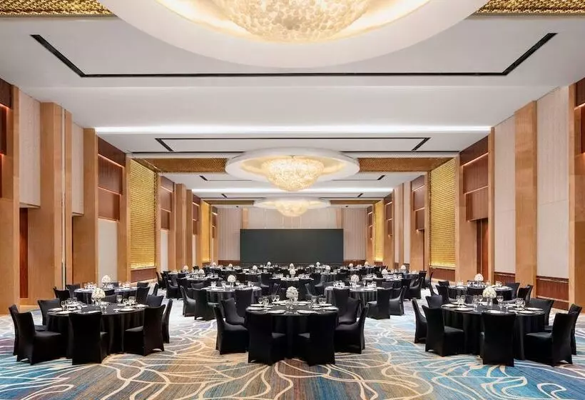 Fotos del hotel Sheraton Grand Shanghai Pudong Hotel & Residences:  20