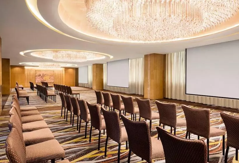 Fotos del hotel Sheraton Grand Shanghai Pudong Hotel & Residences:  14