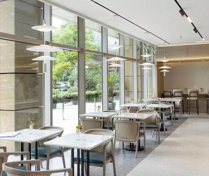 Fotos del hotel Sheraton Grand Shanghai Pudong Hotel & Residences:  4