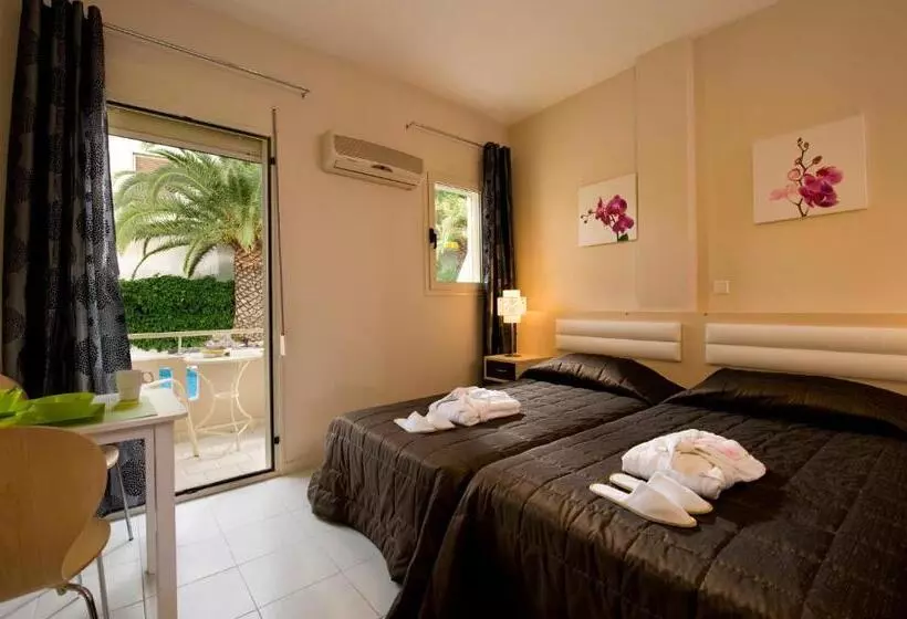 Fotos del hotel Axos:  22