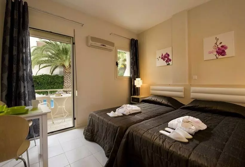 Fotos del hotel Axos:  21