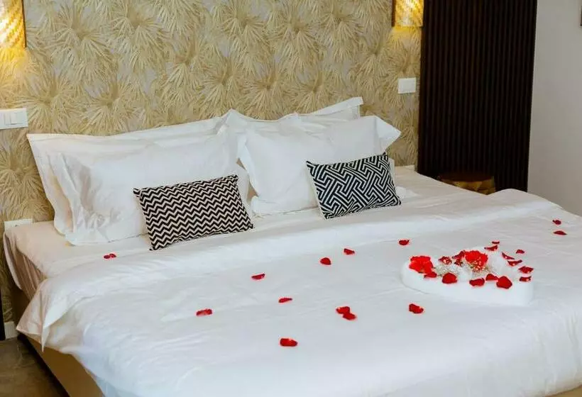 Coral Rock  & Restaurant