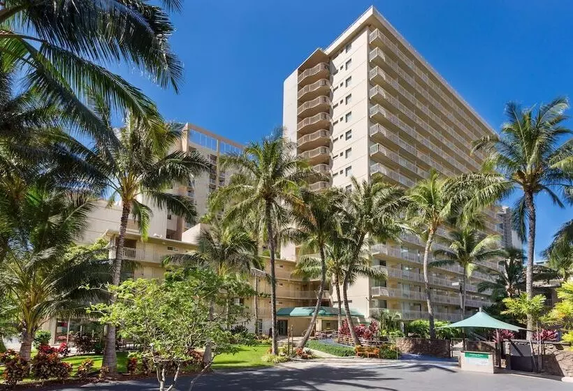Courtyard By Marriott Waikiki Beach