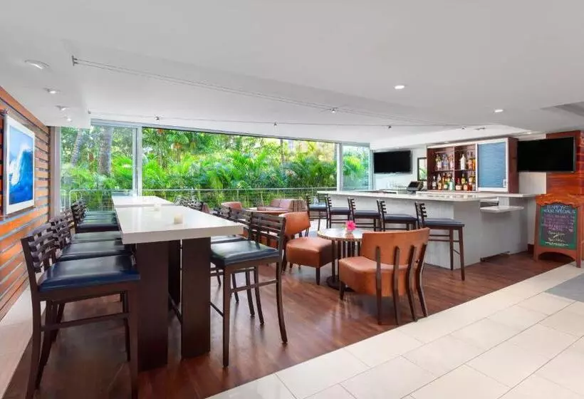 Fotos del hotel Courtyard By Marriott Waikiki Beach:  25