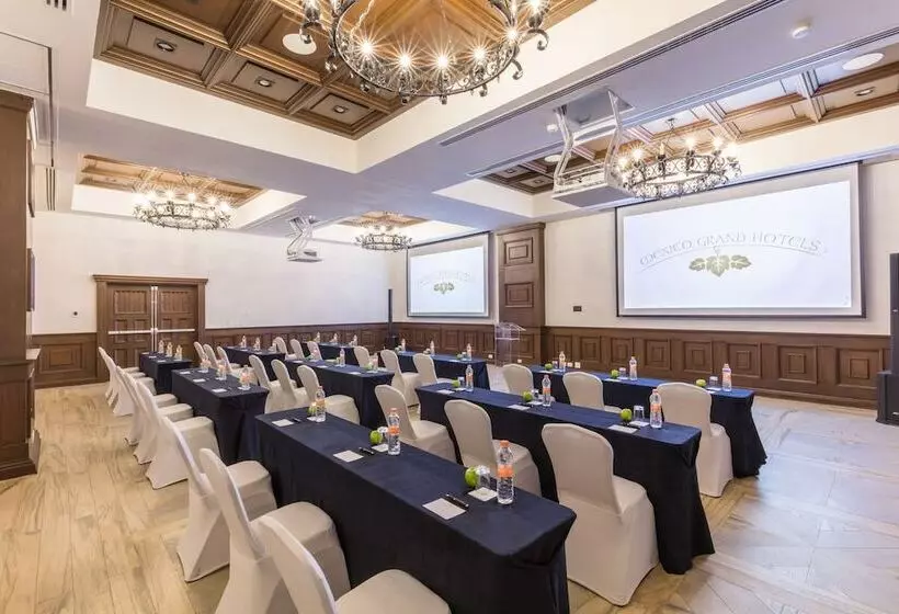 Fotos del hotel Hacienda Encantada Resort & Residences:  5