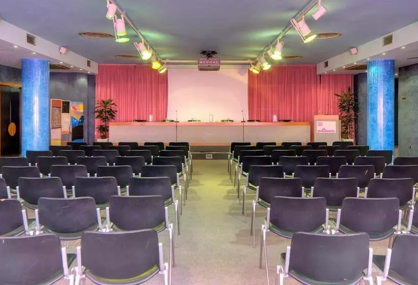 Fotos del hotel Senbhotel:  9