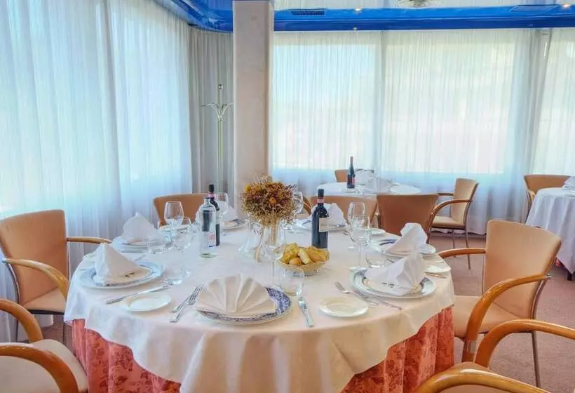 Fotos del hotel Senbhotel:  11