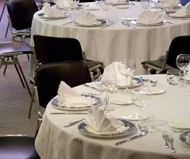 Fotos del hotel Senbhotel:  12