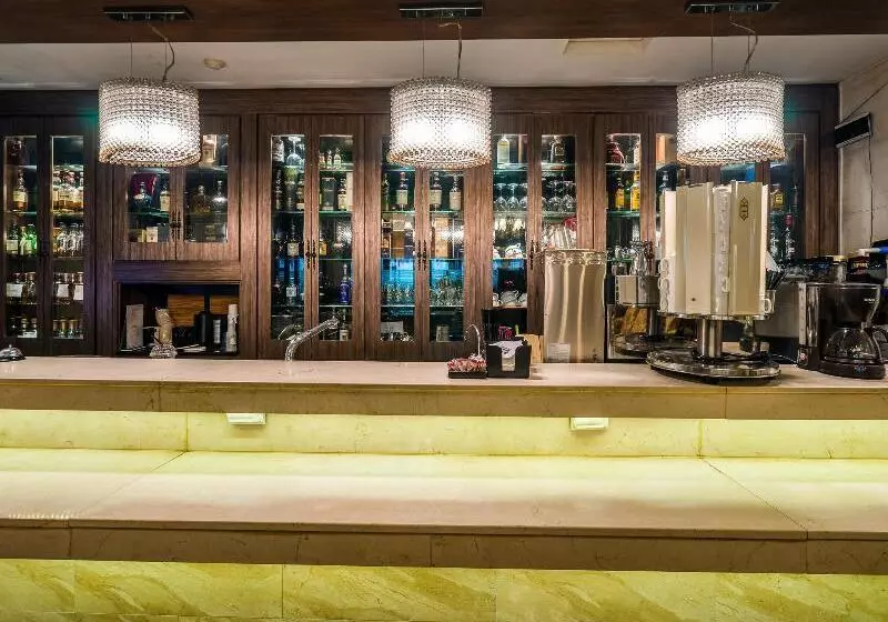 Fotos del hotel Benhur:  12