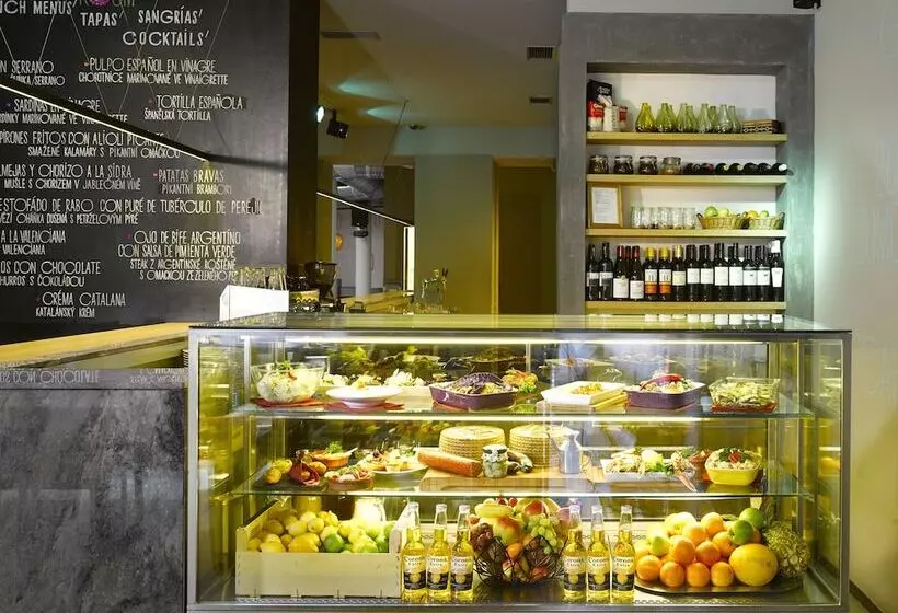 Fotos del hotel The Icon  & Lounge:  9