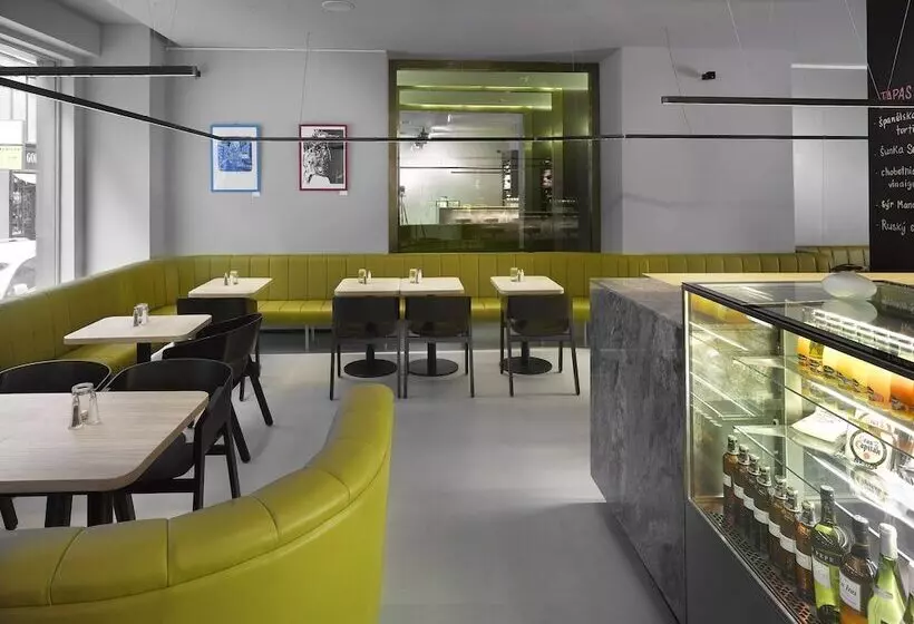 Fotos del hotel The Icon  & Lounge:  4