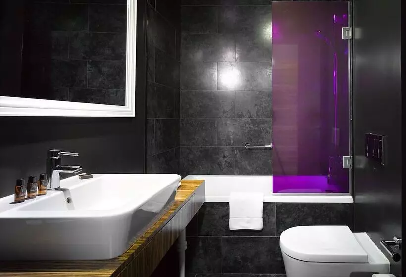 Fotos del hotel The Icon  & Lounge:  12