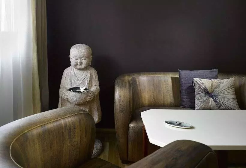 Fotos del hotel The Icon  & Lounge:  25