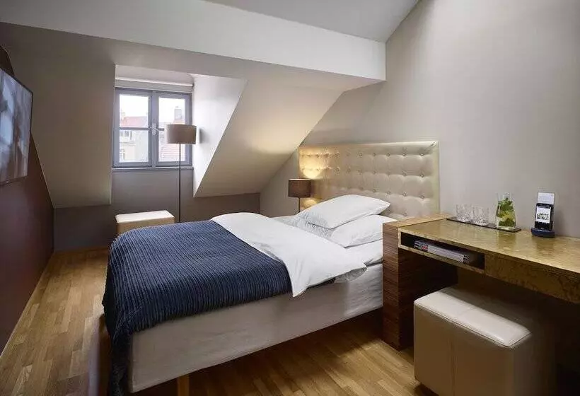 Fotos del hotel The Icon  & Lounge:  8