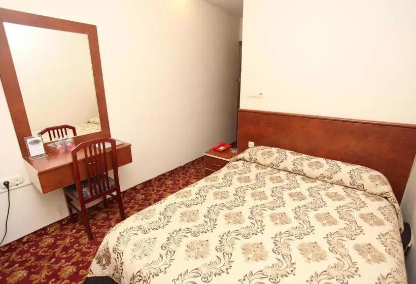 Fotos del hotel Turvan:  6