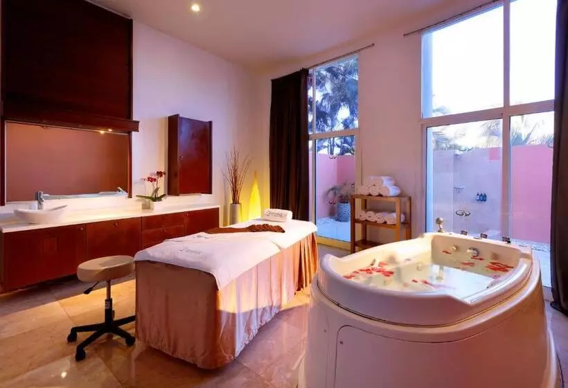 Grand Palladium Jamaica Resort & Spa All Inclusive