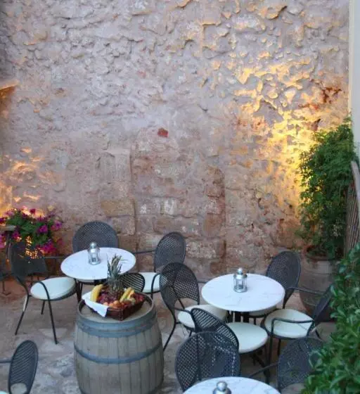 Fotos del hotel Ionas Boutique:  13