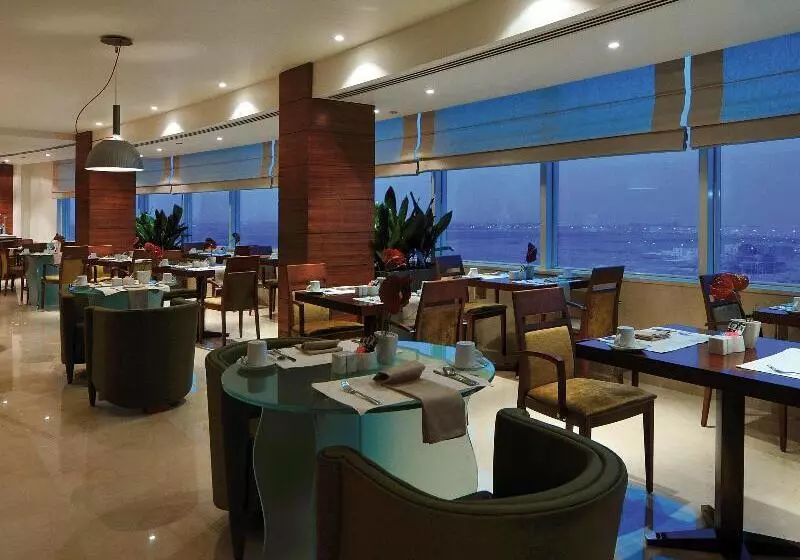 Fotos del hotel Mövenpick  Al Khobar:  11