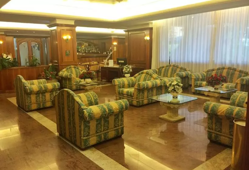 Fotos del hotel Capital Inn:  3