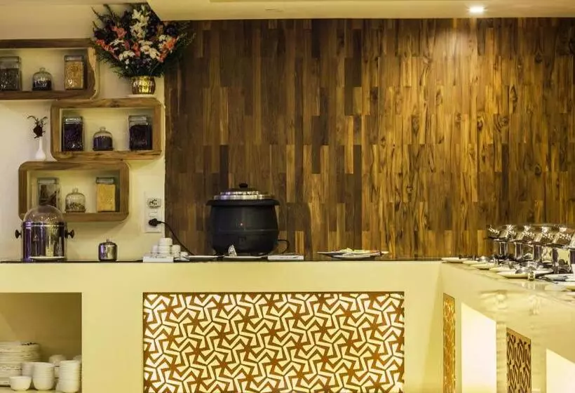 Fotos del hotel Royal Regency Lifotel By Crossway:  5