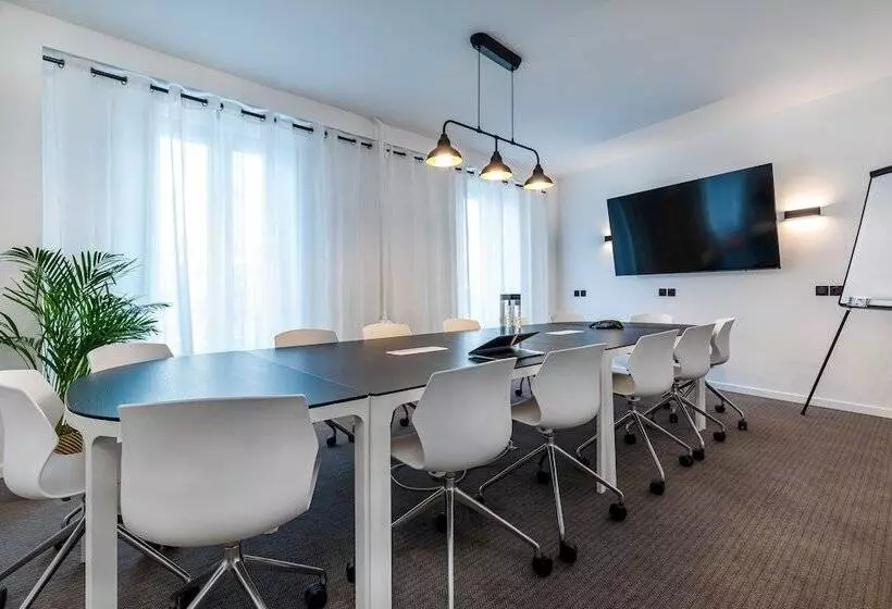 Fotos del hotel Hôtel De Bellevue Paris Gare Du Nord:  5