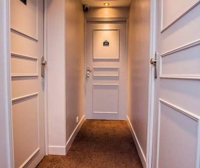 Fotos del hotel Hôtel De Bellevue Paris Gare Du Nord:  10