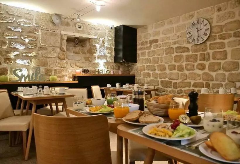 Fotos del hotel Hôtel De Bellevue Paris Gare Du Nord:  11