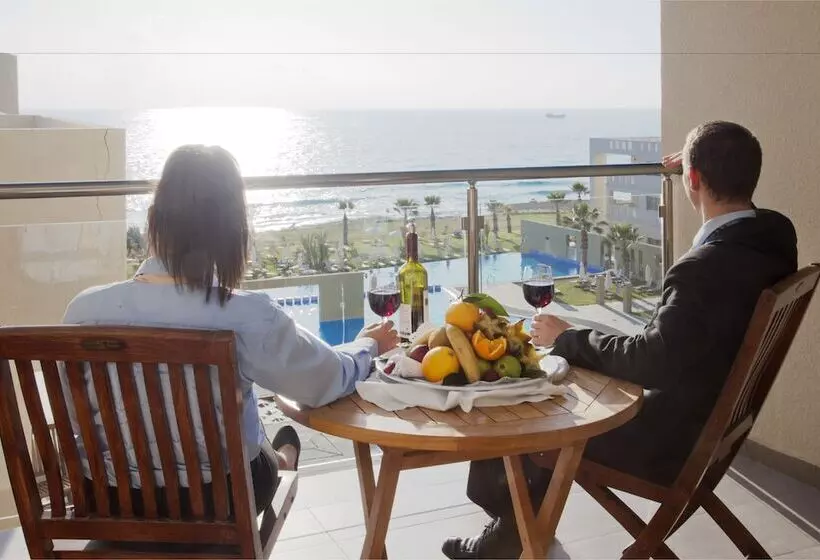 Fotos del hotel Capital Coast Resort And Spa:  5