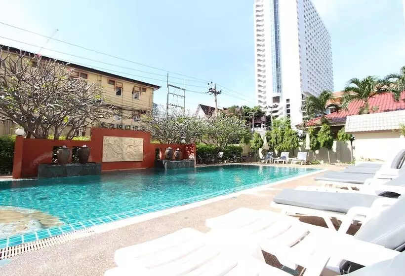 Fotos del hotel Crown Pattaya Beach:  10