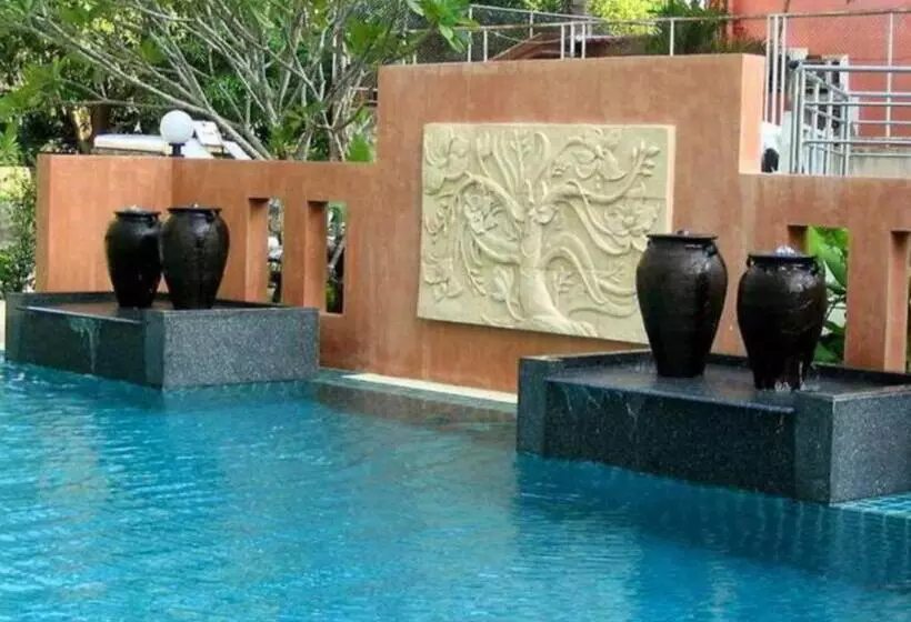 Fotos del hotel Crown Pattaya Beach:  24