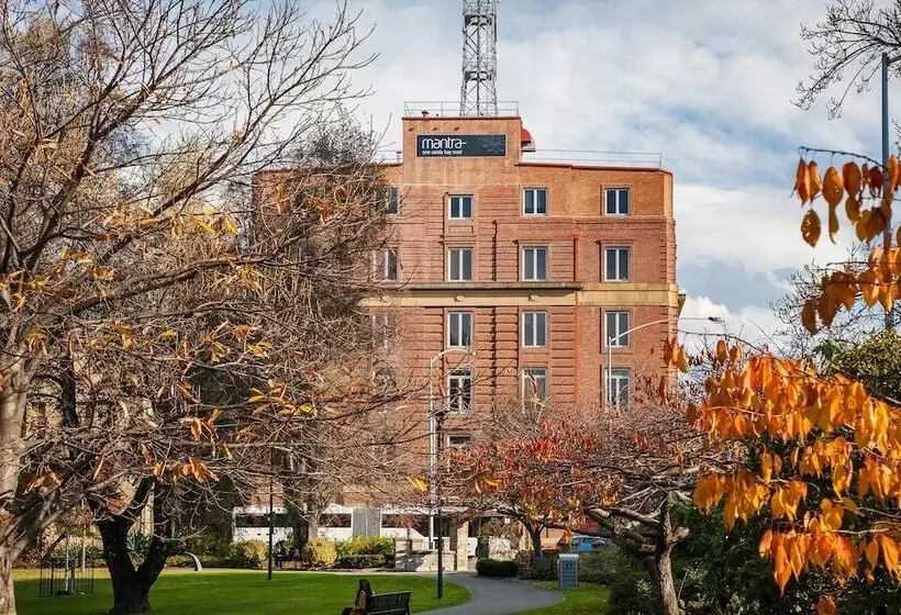 Mantra One Sandy Bay Road