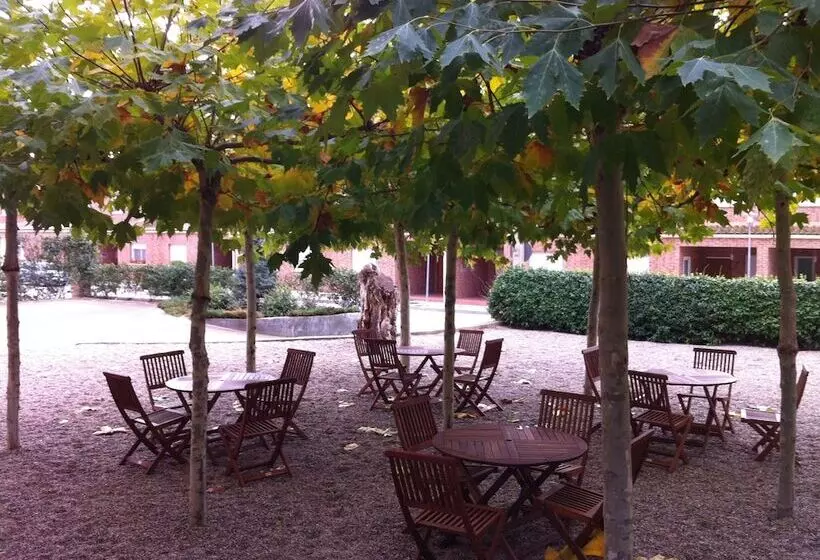 Fotos del hotel Hospedería De Alesves:  4