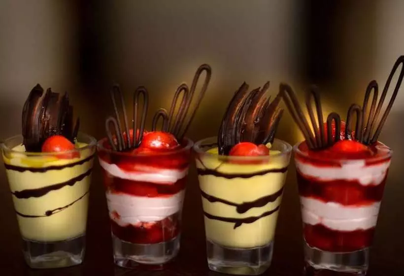 Fotos del hotel Pride Plaza Hotel, Ahmedabad:  17