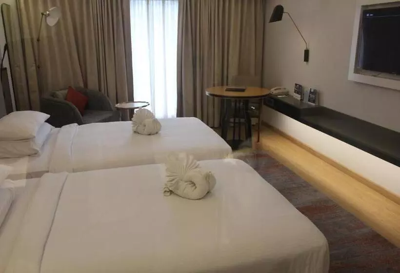 Fotos del hotel Pride Plaza Hotel, Ahmedabad:  18