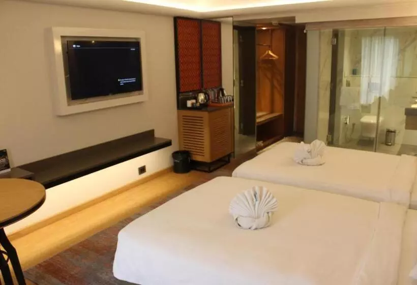 Fotos del hotel Pride Plaza Hotel, Ahmedabad:  16