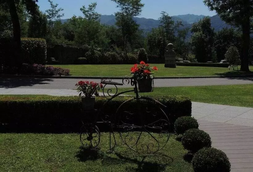 Fotos del hotel Castillo Del Bosque La Zoreda:  3