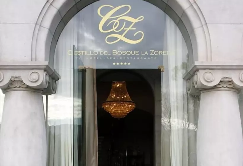 Fotos del hotel Castillo Del Bosque La Zoreda:  9