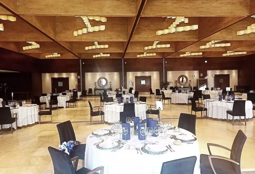 Fotos del hotel Castillo Del Bosque La Zoreda:  6