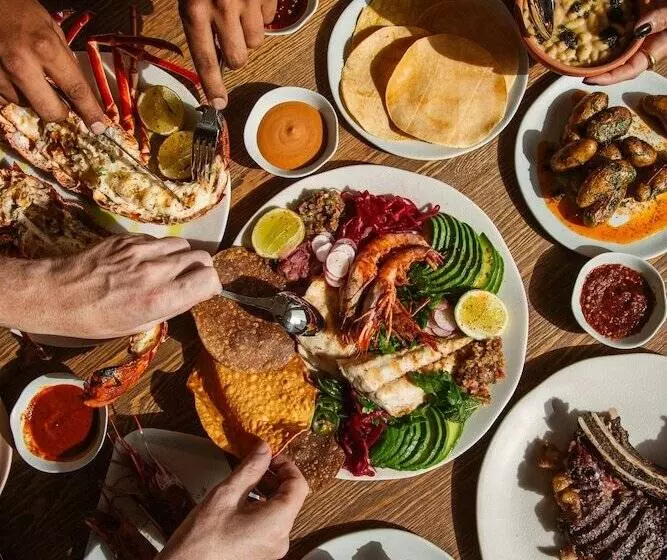 Fotos del hotel Cala Llonga Resort:  12