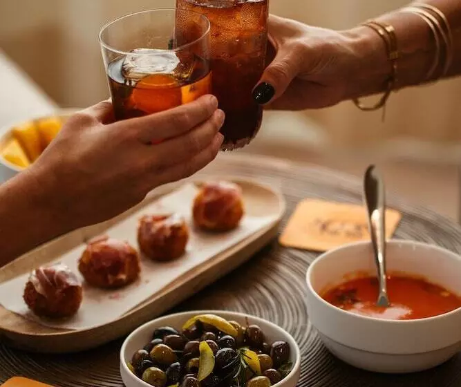 Fotos del hotel Cala Llonga Resort:  18