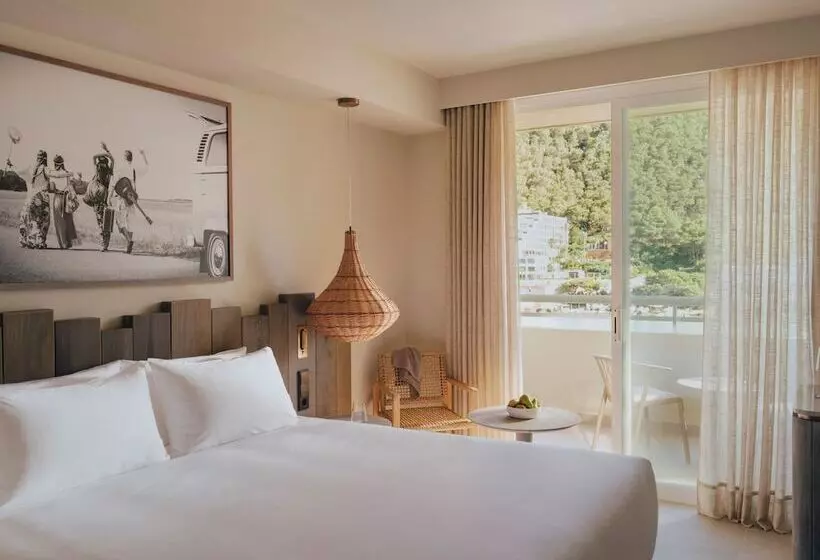 Fotos del hotel Cala Llonga Resort:  3