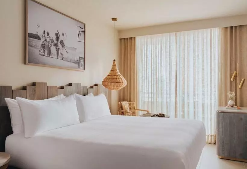 Fotos del hotel Cala Llonga Resort:  5