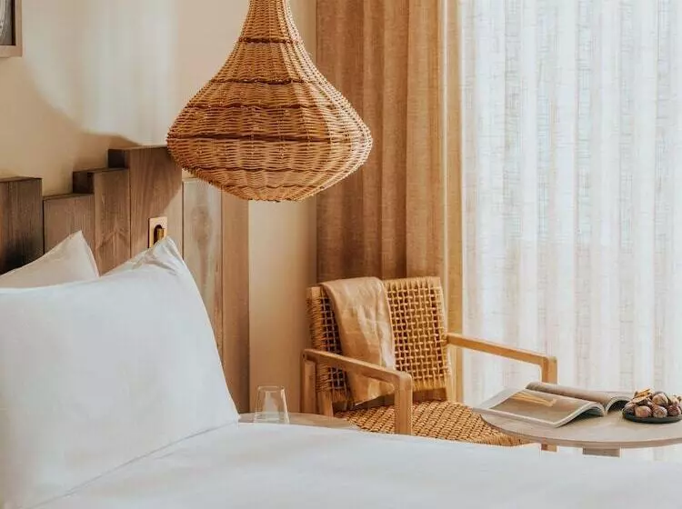 Fotos del hotel Cala Llonga Resort:  17