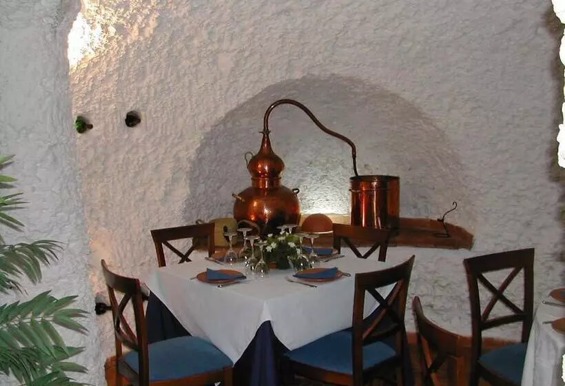 Fotos del hotel Cuevas Del Tio Tobas:  15
